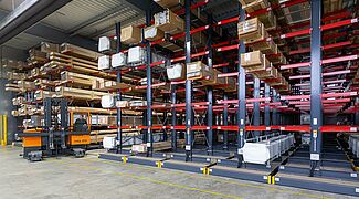 [Translate "International (France)"] [Translate "France"] Es ist immer nur der Gang geöffnet, aus dem ein- oder ausgelagert werden soll. 